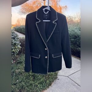 🤩 Gorgeous 7 For All Mankind Black Blazer with White Stitching & Silver Buttons
